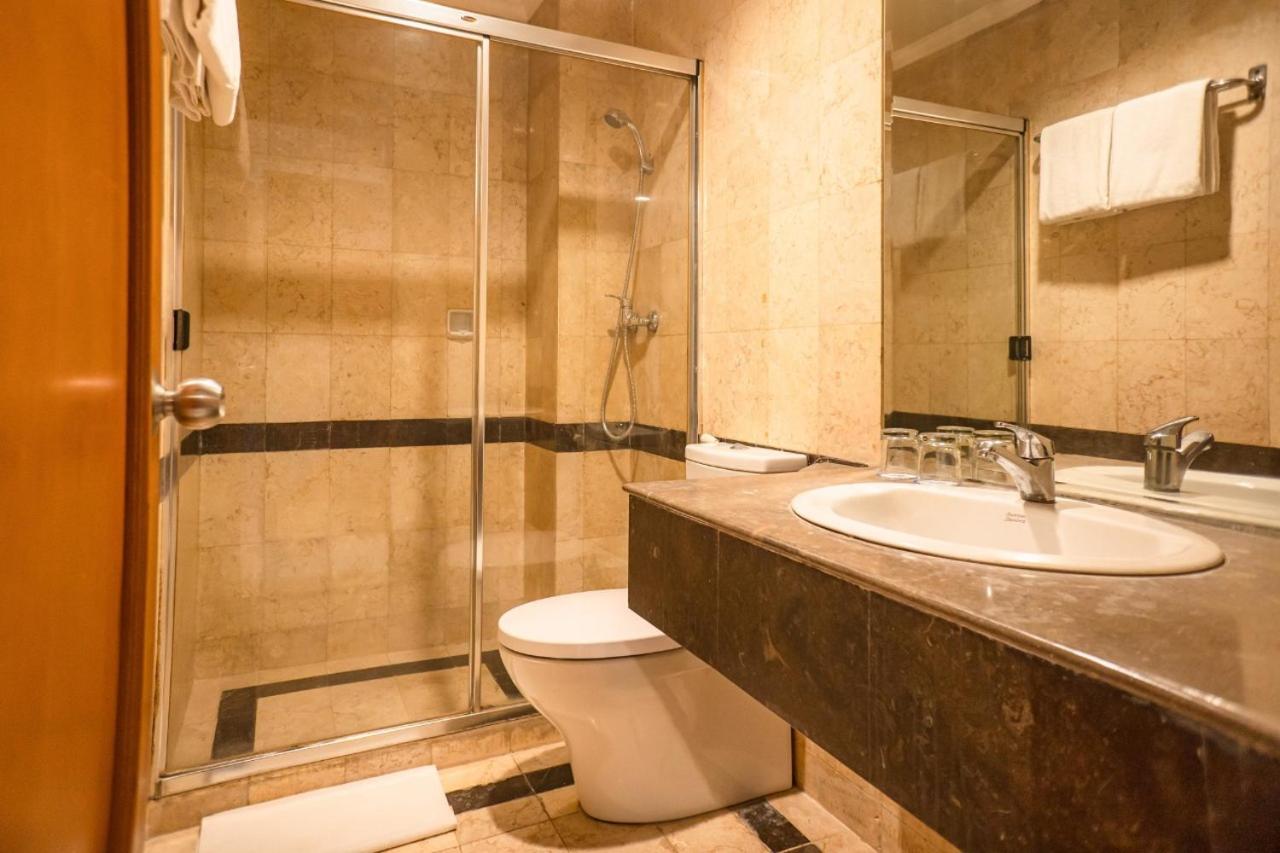 Olympic Hotel Jakarta Kültér fotó