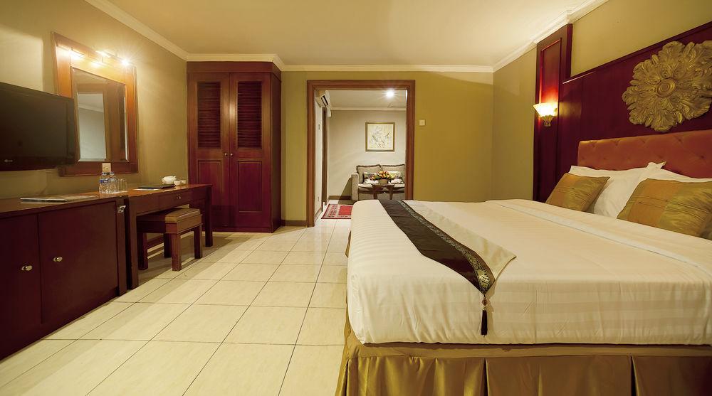 Olympic Hotel Jakarta Kültér fotó